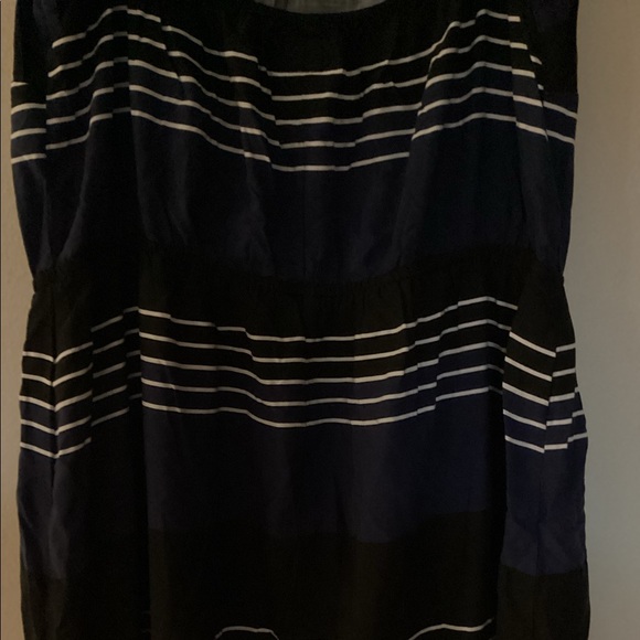 Old navy maxi dress - Picture 2 of 7